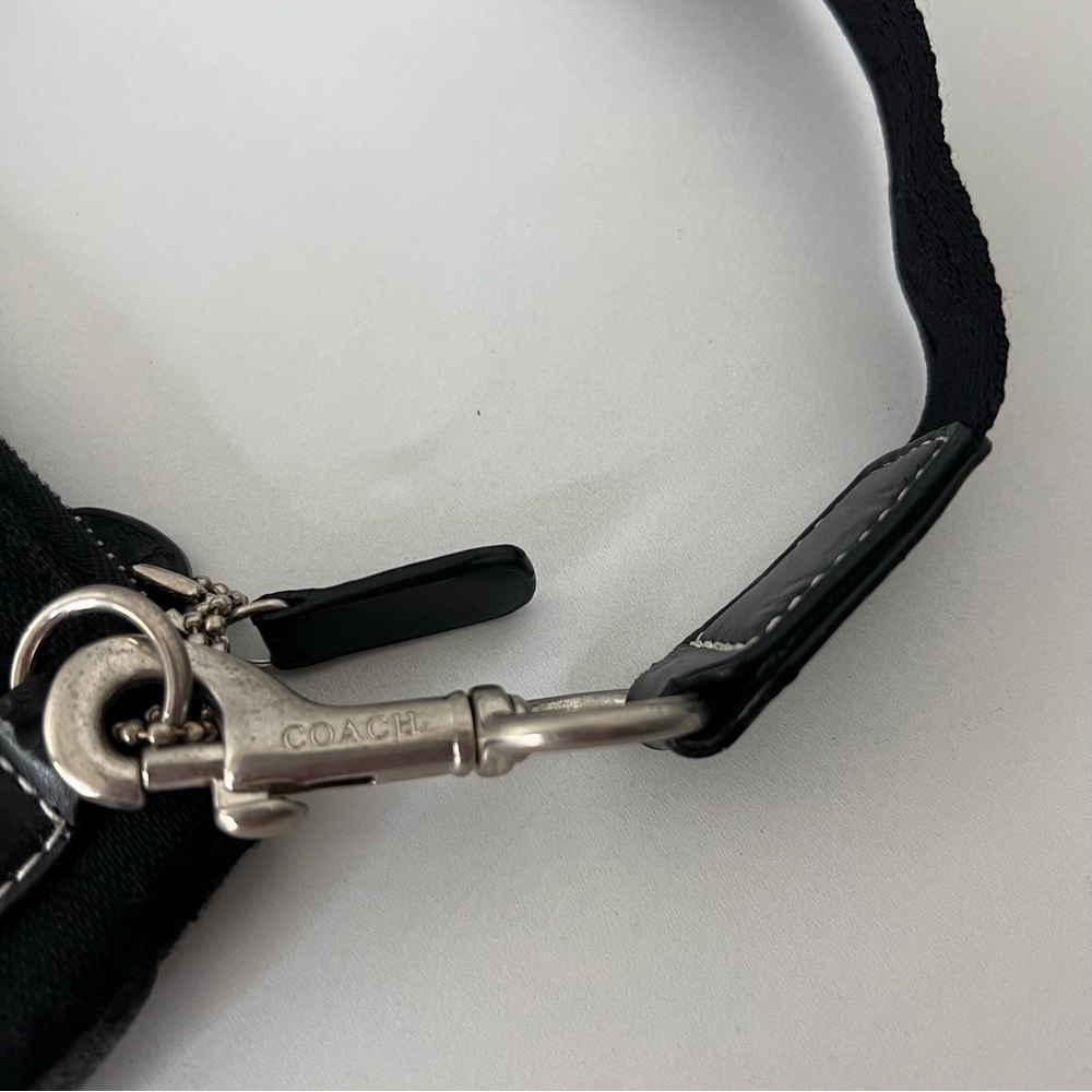 Coach Crossbody Canvas Messenger Shoulder Bag Purse With Logo Monogram Embossed - Picture 5 of 11